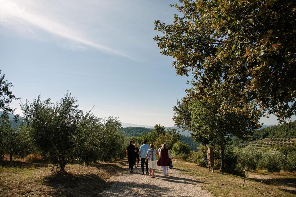 Tenuta Di Forte Sorgnano Gualdo Cattaneo Kültér fotó