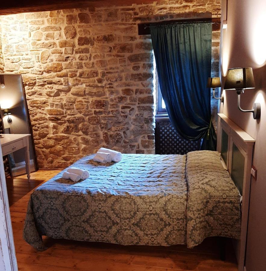 Tenuta Di Forte Sorgnano Gualdo Cattaneo Kültér fotó