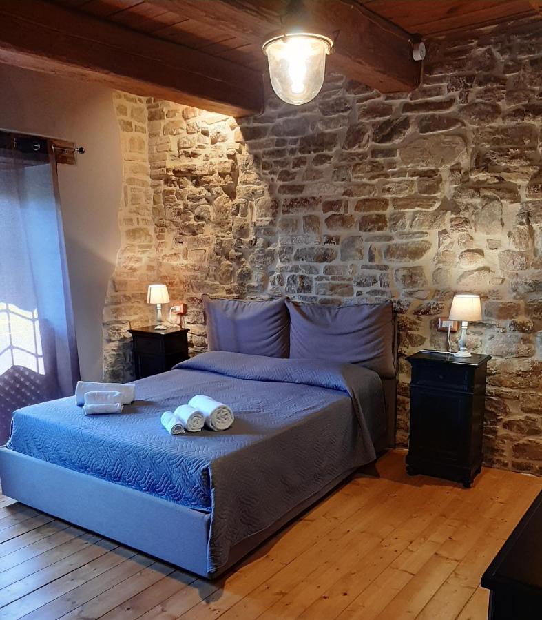 Tenuta Di Forte Sorgnano Gualdo Cattaneo Kültér fotó