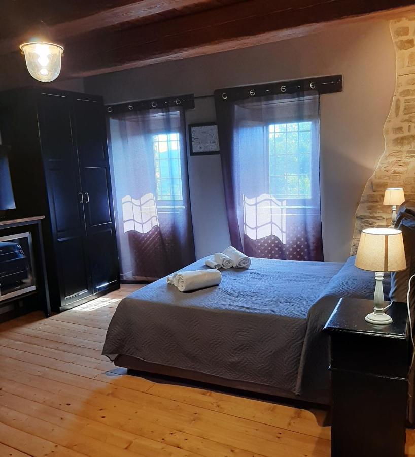 Tenuta Di Forte Sorgnano Gualdo Cattaneo Kültér fotó